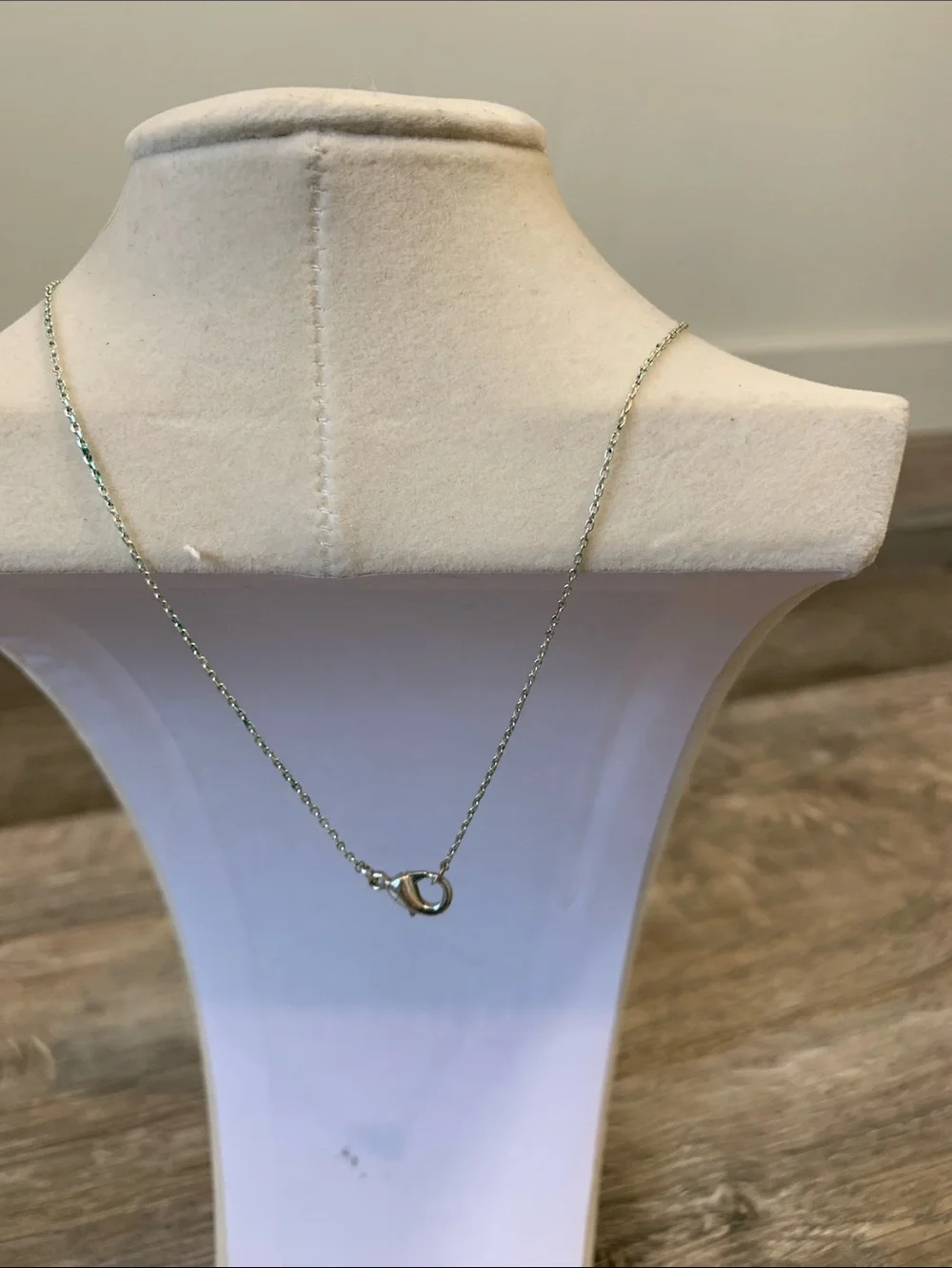 Silver Circle MOM Starburst Pendant Necklace - Silver